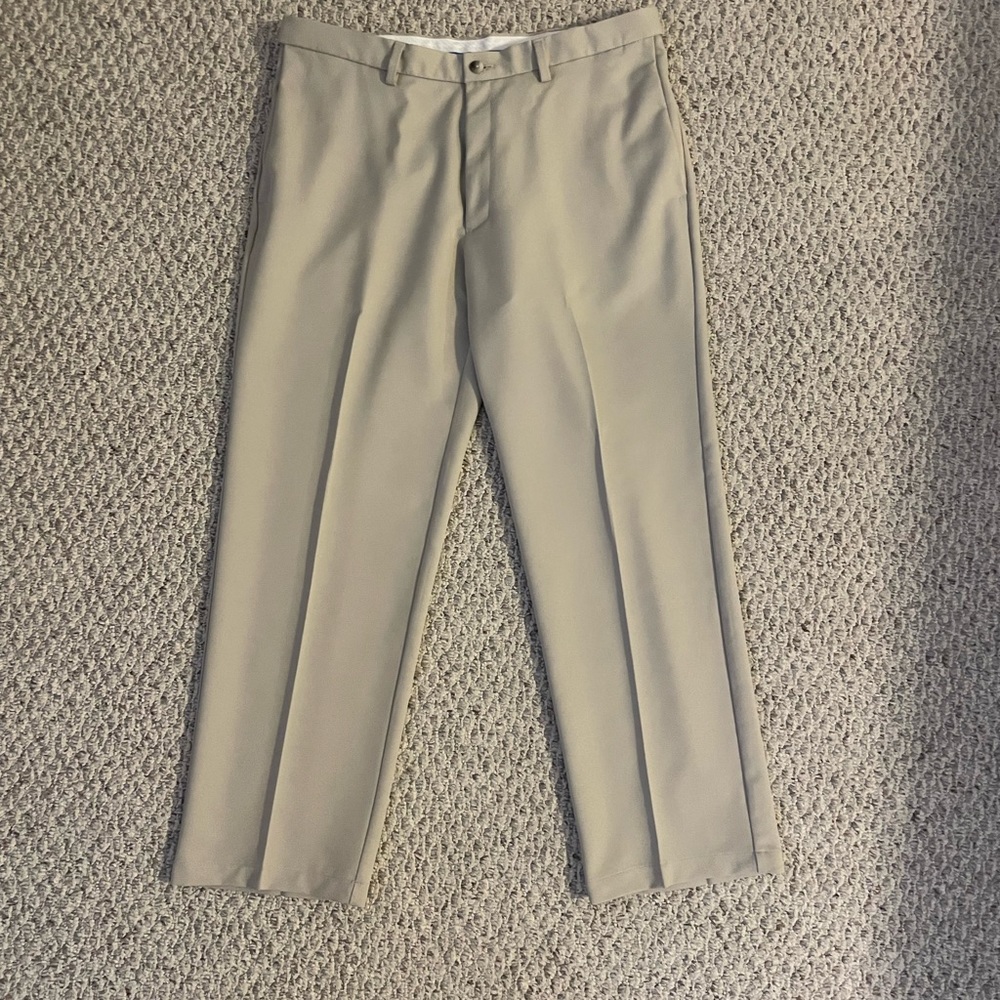 Men’s Haggar dress pants beige